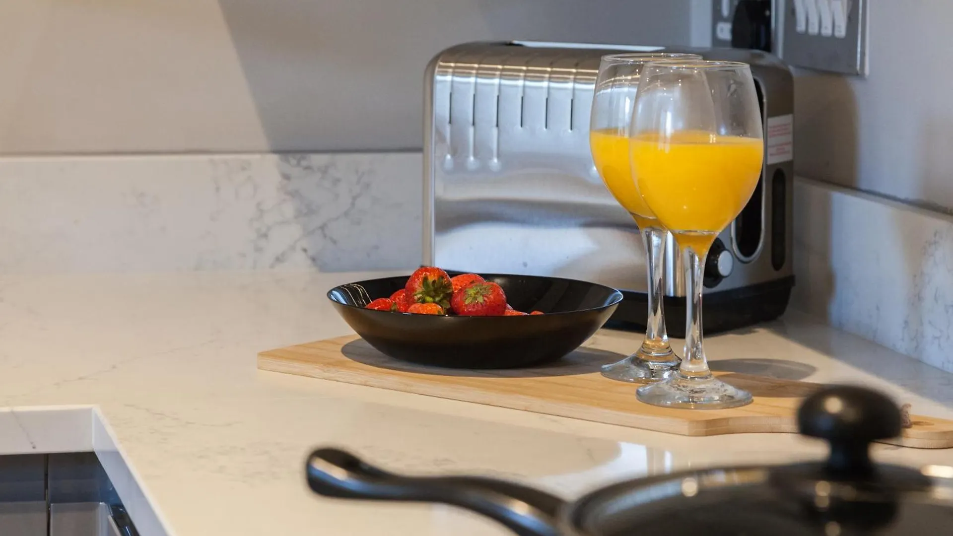 2 Bedroom Flat - Long Term Stay Rates- Contractors-Professionals-Relocation Leeds  Reino Unido
